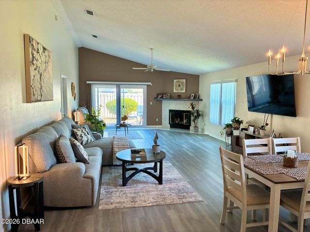 982 Breezemont Court, Port Orange, FL 32127