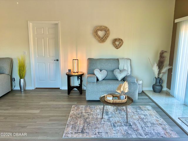 982 Breezemont Court, Port Orange, FL 32127