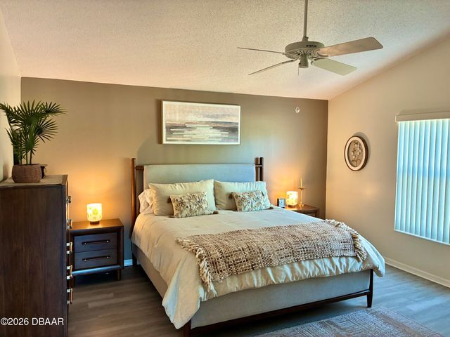 982 Breezemont Court, Port Orange, FL 32127