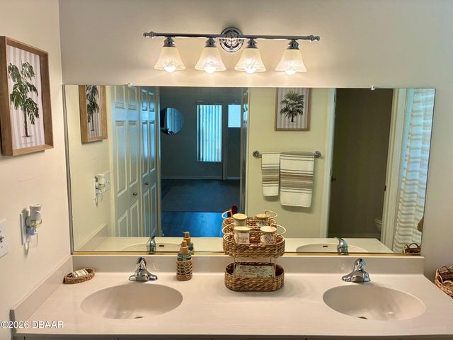 982 Breezemont Court, Port Orange, FL 32127