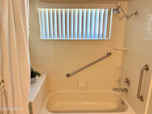 982 Breezemont Court, Port Orange, FL 32127