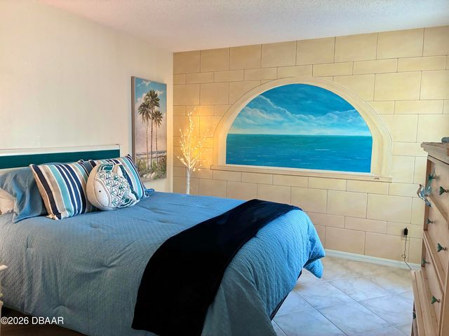 982 Breezemont Court, Port Orange, FL 32127