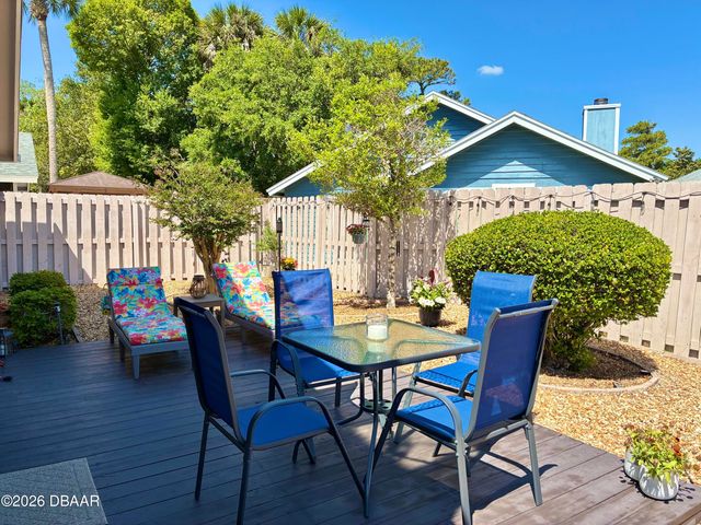 982 Breezemont Court, Port Orange, FL 32127