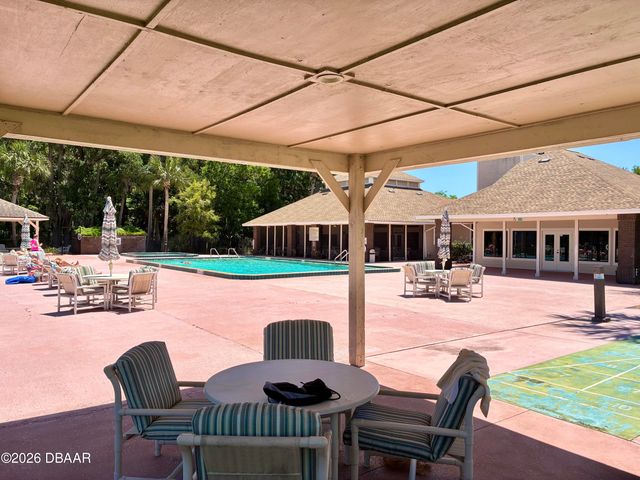 982 Breezemont Court, Port Orange, FL 32127