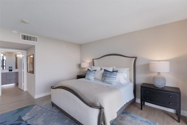 2120 HARBOURSIDE DRIVE 628, Longboat Key, FL 34228