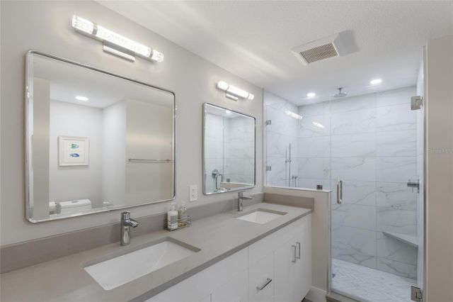 2120 HARBOURSIDE DRIVE 628, Longboat Key, FL 34228