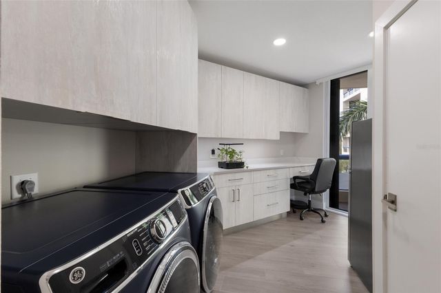 2120 HARBOURSIDE DRIVE 628, Longboat Key, FL 34228