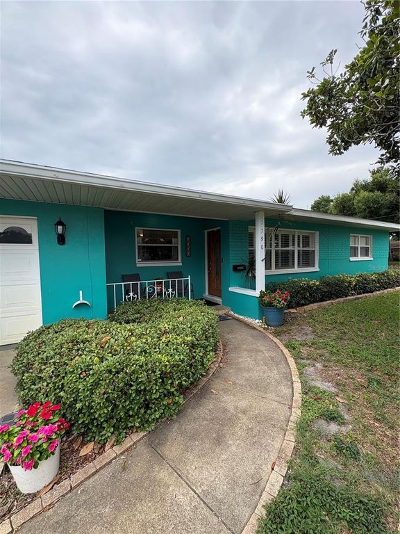 1790 RUSSELL DRIVE N, St Petersburg, FL 33710
