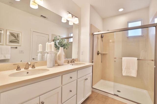 2574 Alvin St, Mountain View, CA 94043