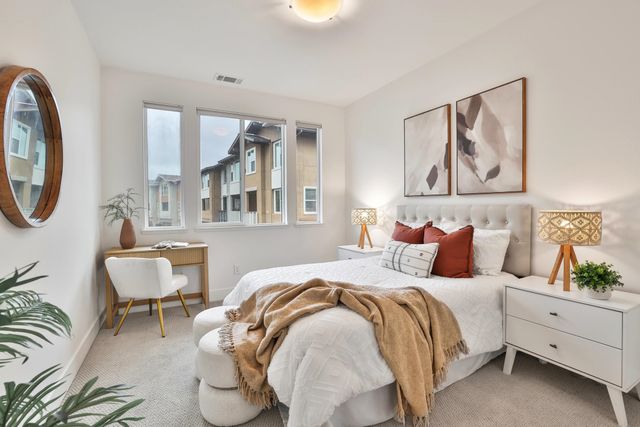 2574 Alvin St, Mountain View, CA 94043