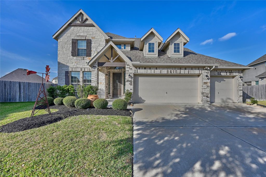 4316 Mocking Run Lane, Dickinson, TX 77539