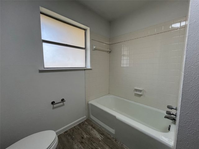 6415 Circo Drive, De Cordova, TX 76049