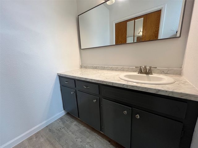 6415 Circo Drive, De Cordova, TX 76049