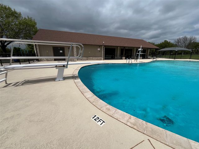 6415 Circo Drive, De Cordova, TX 76049