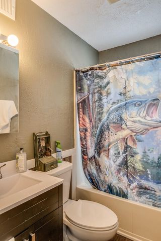 60 W Spaulding Avenue W, Battle Creek, MI 49037