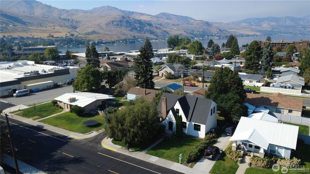 417 N Columbia Street, Chelan, WA 98816