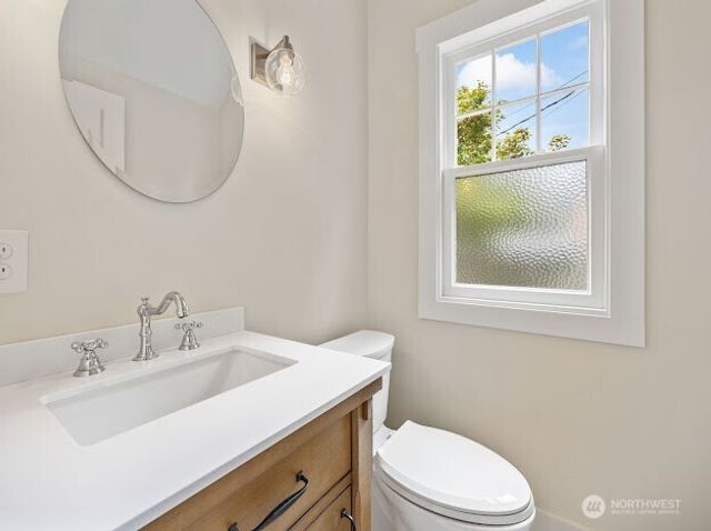 417 N Columbia Street, Chelan, WA 98816