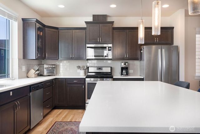 111 210th Street SW, Lynnwood, WA 98036