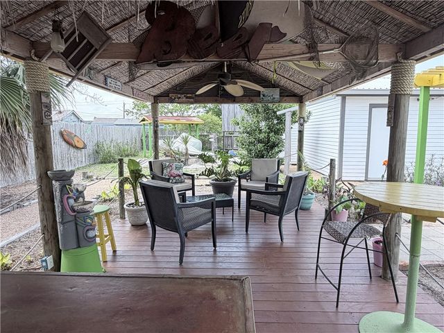 113 Riviera Dr, Corpus Christi, TX 78418