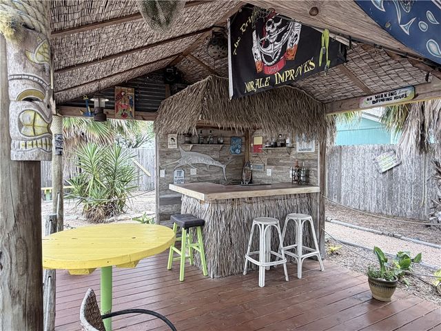 113 Riviera Dr, Corpus Christi, TX 78418