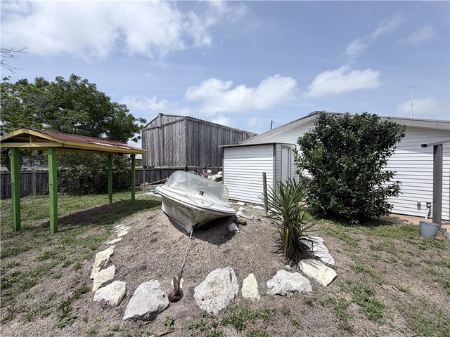 113 Riviera Dr, Corpus Christi, TX 78418