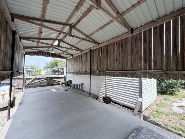 113 Riviera Dr, Corpus Christi, TX 78418