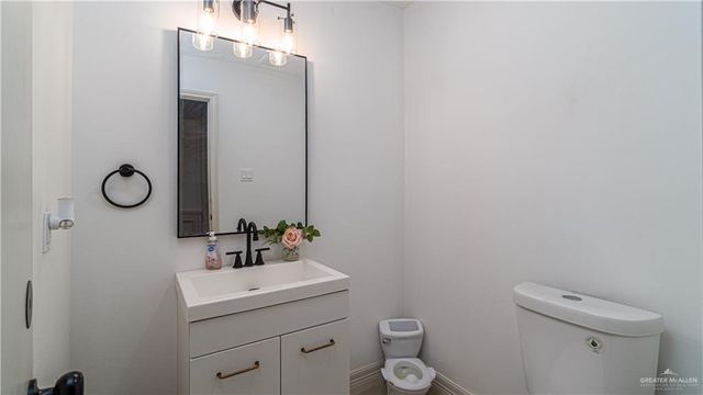 805 Durango Street, Mission, TX 78572