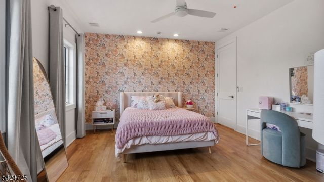 7 Woodcrest Rd, Florham Park Boro, NJ 07932