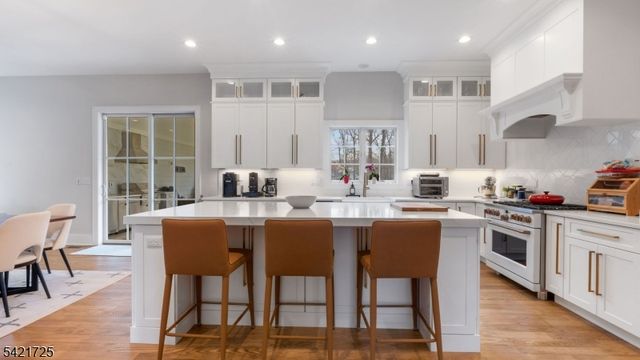 7 Woodcrest Rd, Florham Park Boro, NJ 07932