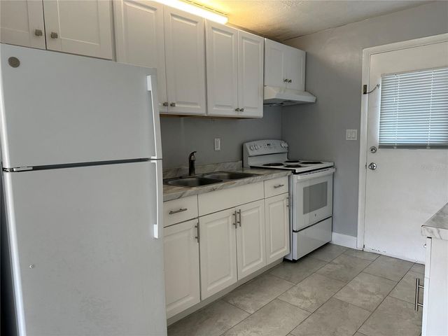 473 93RD AVENUE N, St Petersburg, FL 33702