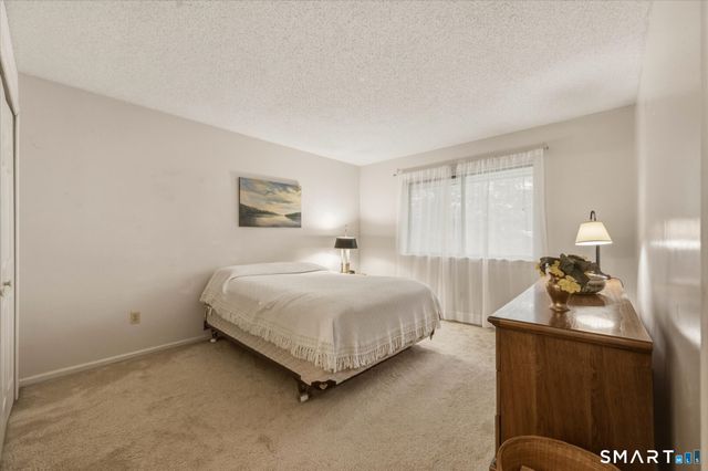 330 Conestoga Way 330, Glastonbury, CT 06033