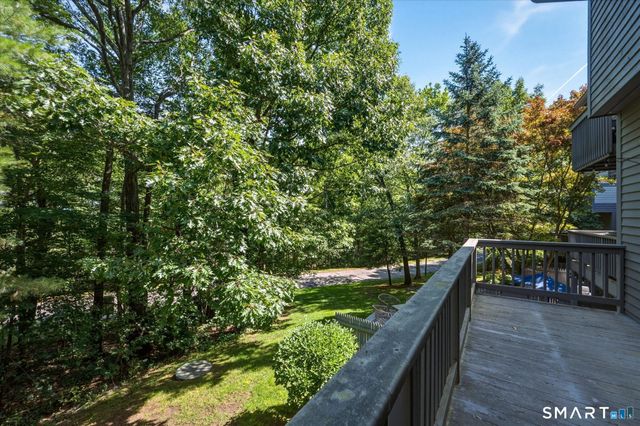 330 Conestoga Way 330, Glastonbury, CT 06033