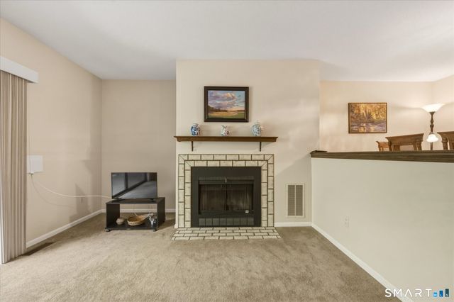 330 Conestoga Way 330, Glastonbury, CT 06033