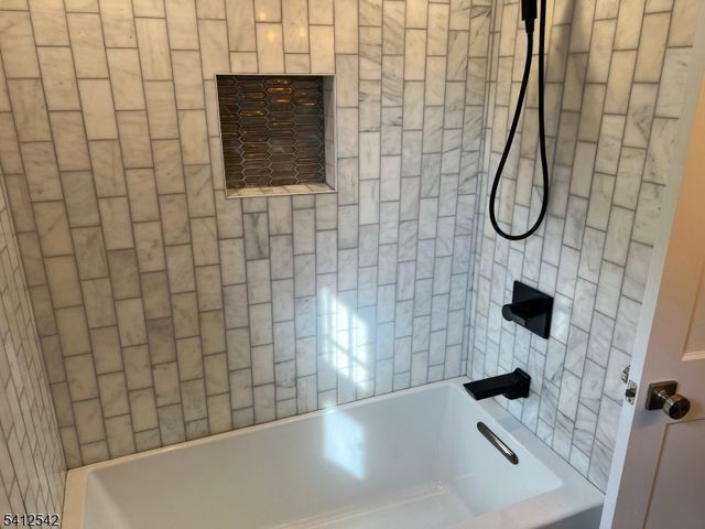 353 Harvey Ave, North Plainfield Boro, NJ 07063