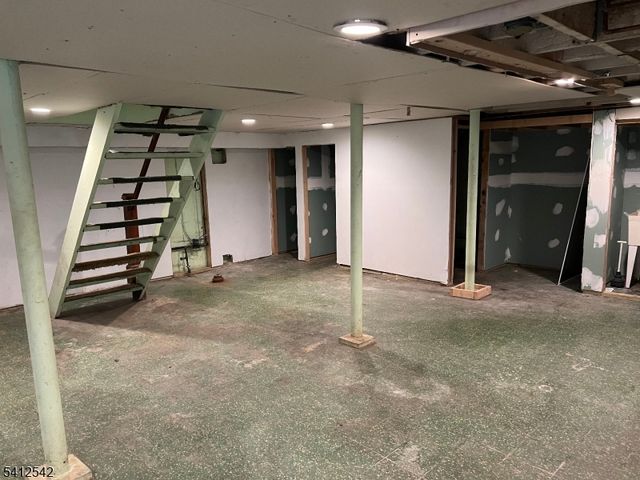 353 Harvey Ave, North Plainfield Boro, NJ 07063