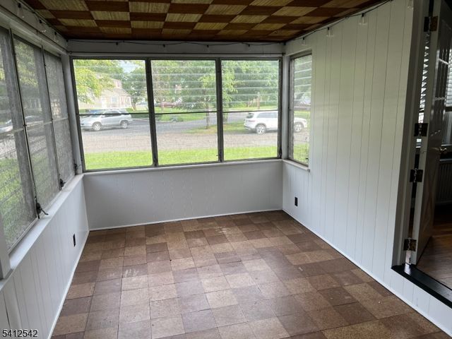 353 Harvey Ave, North Plainfield Boro, NJ 07063