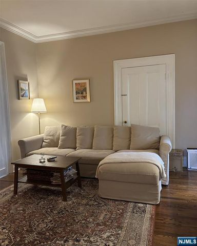 437 Andre Hill, Northvale, NJ 07647