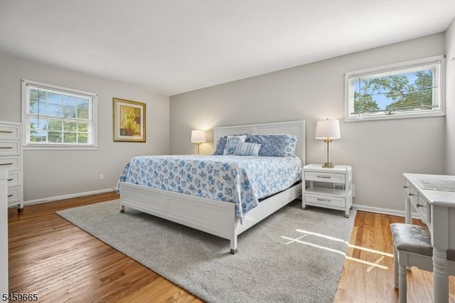 25 MANCHESTER DRIVE, Westfield Town, NJ 07090