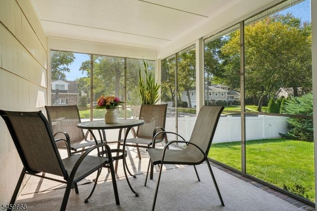 25 MANCHESTER DRIVE, Westfield Town, NJ 07090