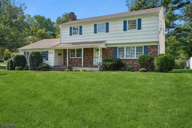 25 MANCHESTER DRIVE, Westfield Town, NJ 07090