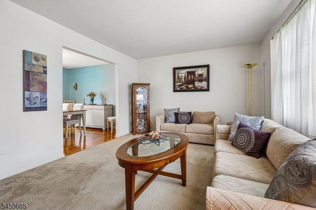 25 MANCHESTER DRIVE, Westfield Town, NJ 07090
