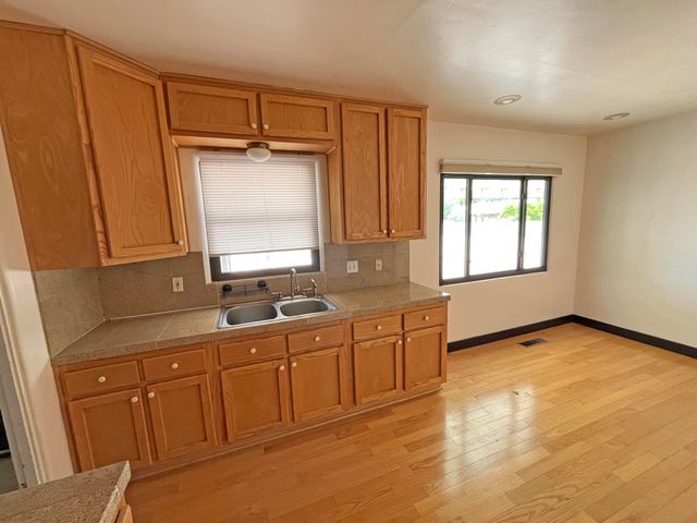 315 Manzano Street NE, Albuquerque, NM 87108