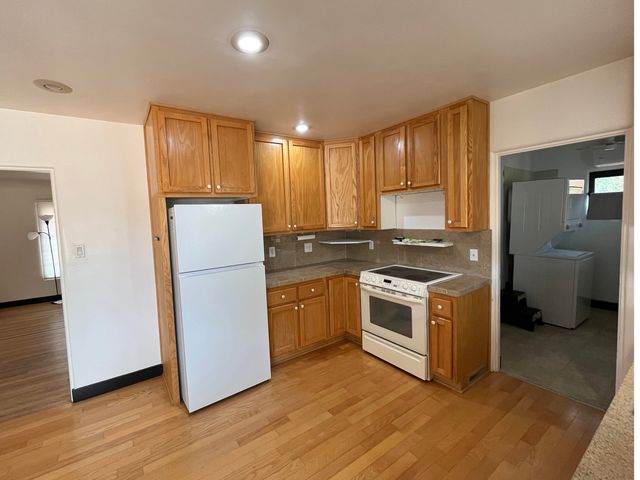 315 Manzano Street NE, Albuquerque, NM 87108