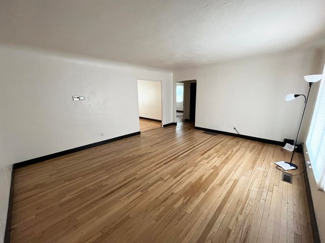 315 Manzano Street NE, Albuquerque, NM 87108
