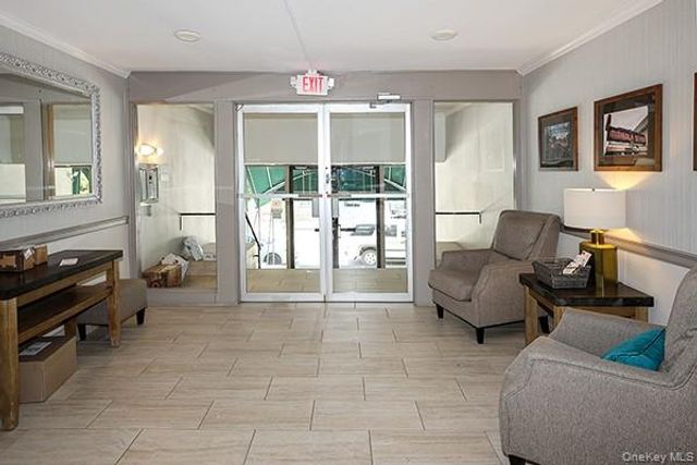 120 Horton Highway c2, Mineola, NY 11501
