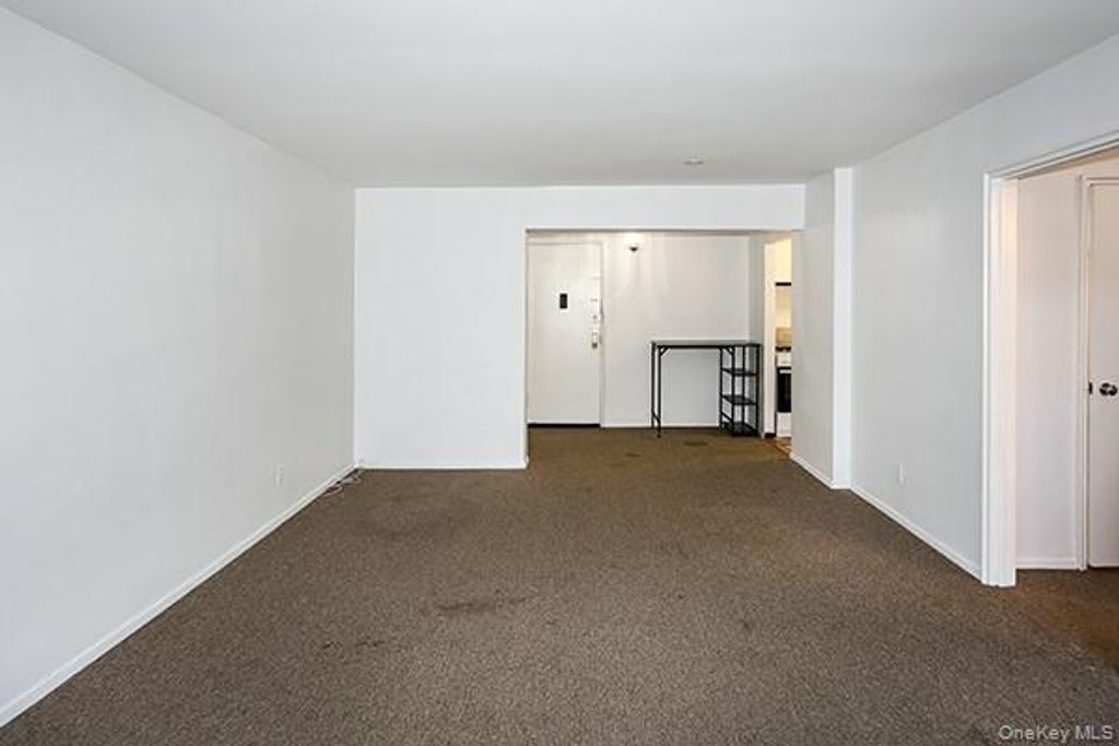 120 Horton Highway c2, Mineola, NY 11501 — photo 5