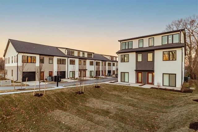 1225 E 29th Street, Kansas City, MO 64109