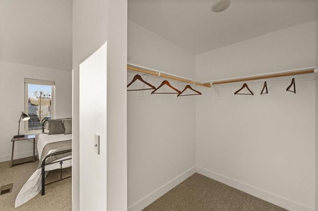 1225 E 29th Street, Kansas City, MO 64109