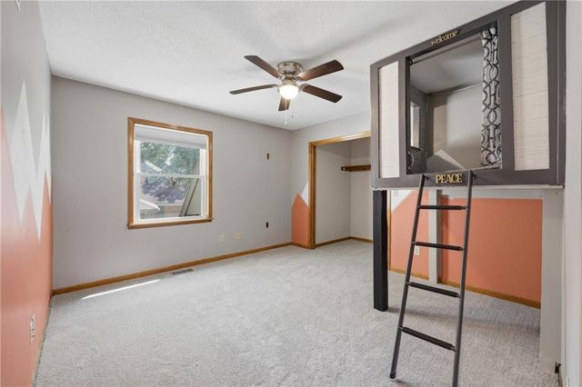 13414 W 56th Terrace, Shawnee, KS 66216