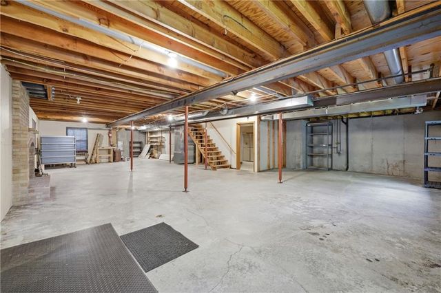 13414 W 56th Terrace, Shawnee, KS 66216